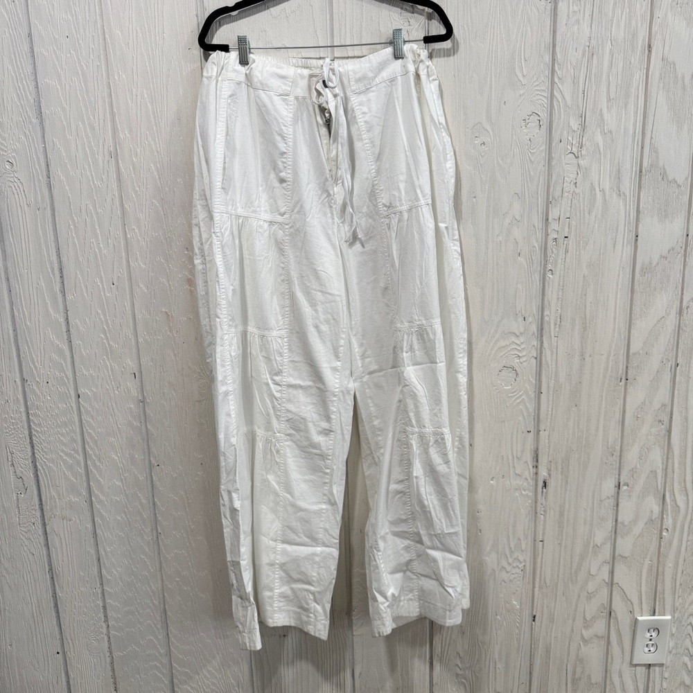 Soft Surroundings White Cargo Pants wide leg